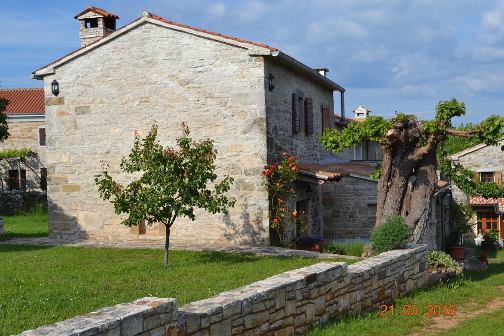 Agroturizam Nezic Villa Oprtalj Ngoại thất bức ảnh